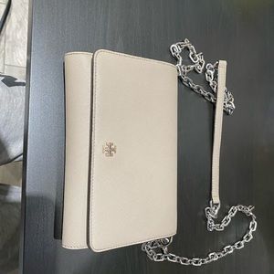 Tory Burch Robinson chain wallet
